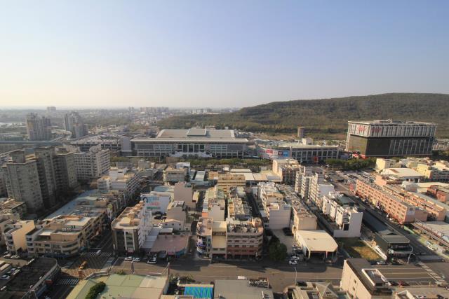 R16左營高鐵三角窗建地的第2張圖片