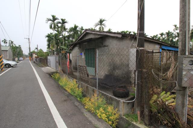 竹田火車站-村庄旁農地的第2張圖片