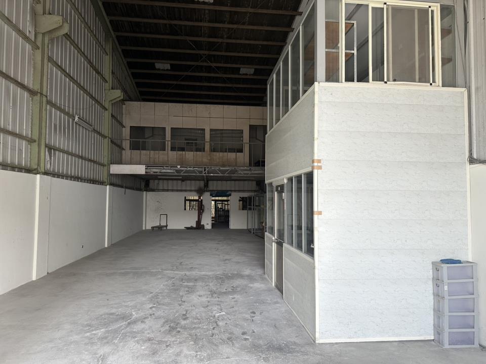 燕巢橋科旁工業小廠房的第5張圖片