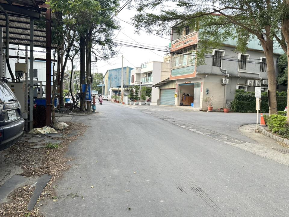 橋科旁小廠房的第5張圖片